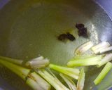 รูปขั้นตอนการทำที่ 1 ของ แกงเห็ดใส่ไข่มดแดง