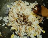 Foto langkah ke 5 dari resep Nasi Goreng Ayam Pedas.