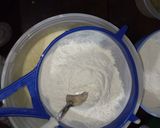 A picture of step 2 of Marble cake.