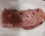 Foto del paso 4 de la receta: Lomo de cerdo sellado y relleno con arroz a la jardinera