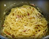 A picture of step 5 of Spaghetti Carbonara with Manchego Cheese.