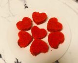 A picture of step 3 of Hidden heart raspberry cake.
