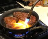 รูปขั้นตอนการทำที่ 3 ของ New York Steak กับน้ำจิ้มแจ่ว (sous vide) สไตล์ Chef มือโปร ร้านสเต็กดังๆๆ ถอยไปค่ะ