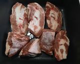 Foto del paso 1 de la receta: Falda a la cacerola (barata, tierna y rica)