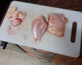 Foto del paso 2 de la receta: Muslos de pollo en salsa con menestra de verduras y setas en freidora de aire