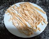 Foto del paso 7 de la receta: Tallarines de masa fresca con salsa de cola de toro