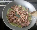 Foto del paso 2 de la receta: Arroz con salchichas