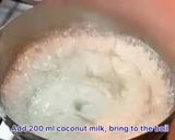 A picture of step 4 of Coconut and berries pudding with sago tapioca balls.