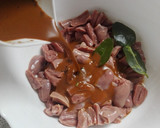 Foto del paso 4 de la receta: Brocheta de corazones de pollo estilo teriyaki