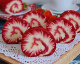 Foto langkah ke 21 dari resep Hurricane Beetroot Swiss Roll Cake + photo step by step(#seninSemangat).