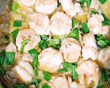 A picture of step 5 of Buttery Garlic Mushrooms Prawns.