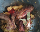 Foto del paso 8 de la receta: Patatas con costillas adobadas y setas de cardo