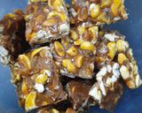 ड्राई फ्रूट्स चिक्की (dry fruits chikki recipe in Hindi) रेसिपी चरण 4 फोटो