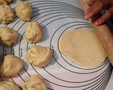 A picture of step 9 of Filipino pan de coco.