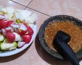 Foto langkah ke 2 dari resep Rujak buah.