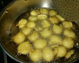 A picture of step 2 of Dahi bhalle.