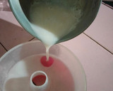 Foto langkah ke 5 dari resep Pudding kemerdekaan (leci susu).