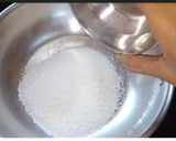 ஃபிரைடு சுவீட் பிரட் ரெசிபி ஸ்டேப் 1 புகைப்படம்