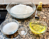 Foto del paso 1 de la receta: Bombones de coco y chocolate