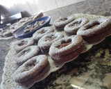 Foto del paso 6 de la receta: Galletitas de chocolate amargo rellenas de dulce de leche😋🍪🍰