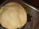गेहूं के आटे की फूली फूली रोटी(genhu ke aate ki phooli phooli roti recipe in hindi)