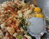 Gambar langkah 4 resipi 25:7:25 - Nasi goreng cendawan.