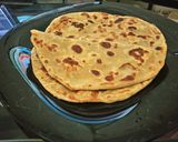 A picture of step 11 of Soft layered carrot chapati.