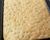 Foto del paso 4 de la receta: Coca de aceite y sal