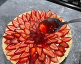 Foto del paso 7 de la receta: Tarta súper fácil de gelatina y frutillas 🥧🍓(medidas en cucharadas 😉)