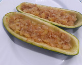 Foto del paso 7 de la receta: Calabacín relleno con cebolla y mijo