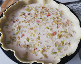 Foto del paso 4 de la receta Quiche de salmón, puerros y queso crema