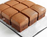 A picture of step 13 of Chocolate Tres Leches.