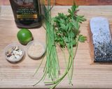 Foto del paso 1 de la receta: Salmón con almendras y cebollín