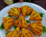 झटपट डिजाइनर समोसा (Instant Designer Samosa) रेसिपी चरण 10 फोटो