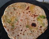 A picture of step 3 of Vegetable rice paratha.