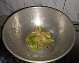 A picture of step 2 of Egg pepper dry.