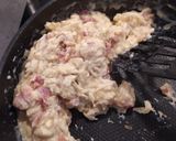A picture of step 3 of Scrambled egg & bacon.