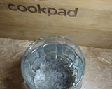 A picture of step 1 of Chia drink.
