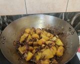 A picture of step 5 of Spiny gourd potato dry curry.