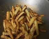 A picture of step 5 of Honey chilli fries.