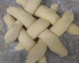 Foto del paso 3 de la receta: Flores de pan trenzadas