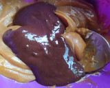 Foto del paso 2 de la receta: Huevo de Pascua de chocolate blanco  relleno