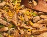 Színes tavaszi csirkemell, bulgurral recept fázis 2 fotója