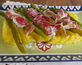 Foto del paso 3 de la receta: Espárragos sobre puré de patatas con queso -aligot-