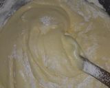 A picture of step 3 of Polka dot Swiss roll #CookpadRamadan.