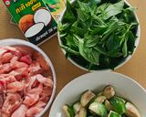 รูปขั้นตอนการทำที่ 1 ของ "ขนมจีนแกงเขียวหวานไก่"