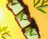Foto langkah ke 6 dari resep Banana roll cake tanpa oven tanpa mixer.