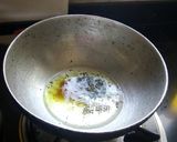 A picture of step 1 of Bottle gourd peel chutney.