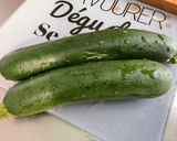 Une image de l'étape 1 de Courgettes et poivrons farcis bœuf, tomates et oignon.