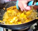 A picture of step 6 of Chicken pakoda.